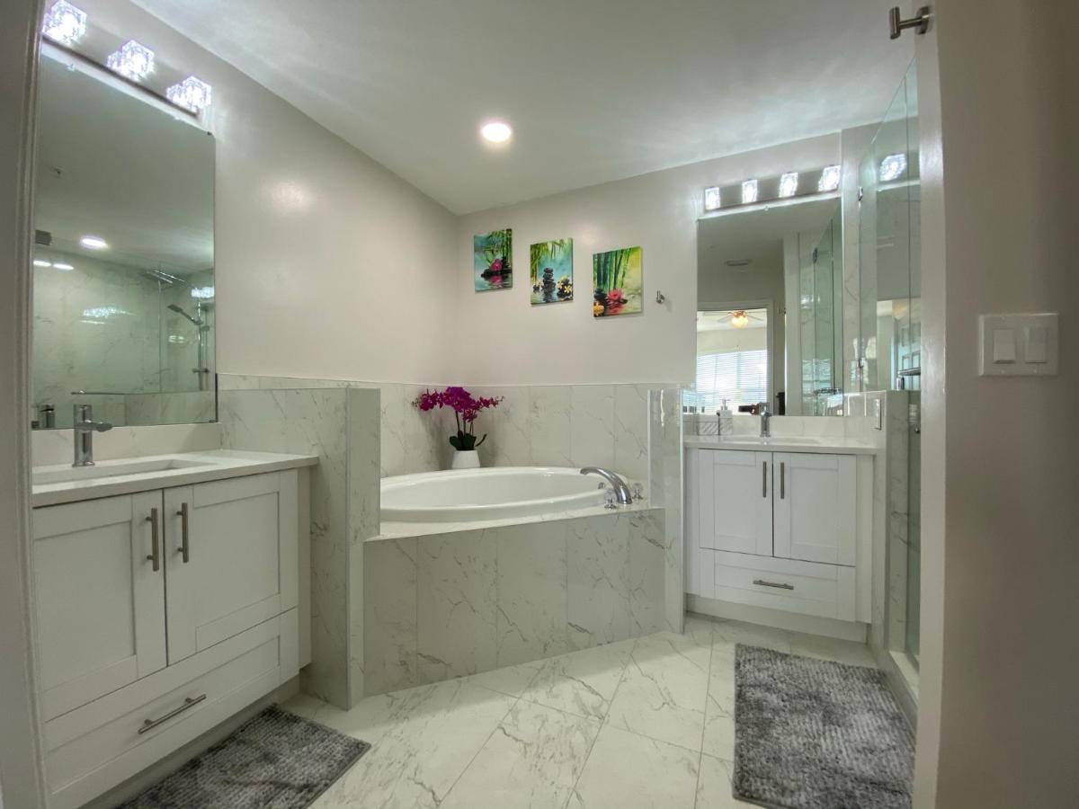 Greenlinks At Lely Luxury Purple Orchid Fully Renovated Modern 1St Floor 3Bdr Golf Resort Villa Naples Exterior photo
